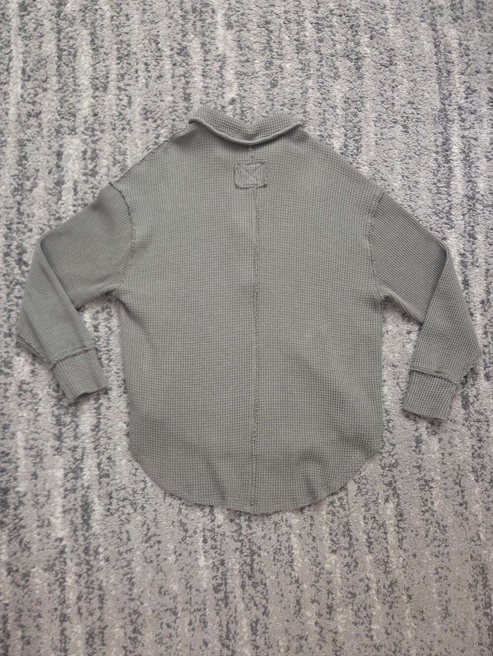 Aerie Size Small Oversized Moss Green V Neck Waffle-Knit Henley Polo Loose Fit - Picture 5 of 14